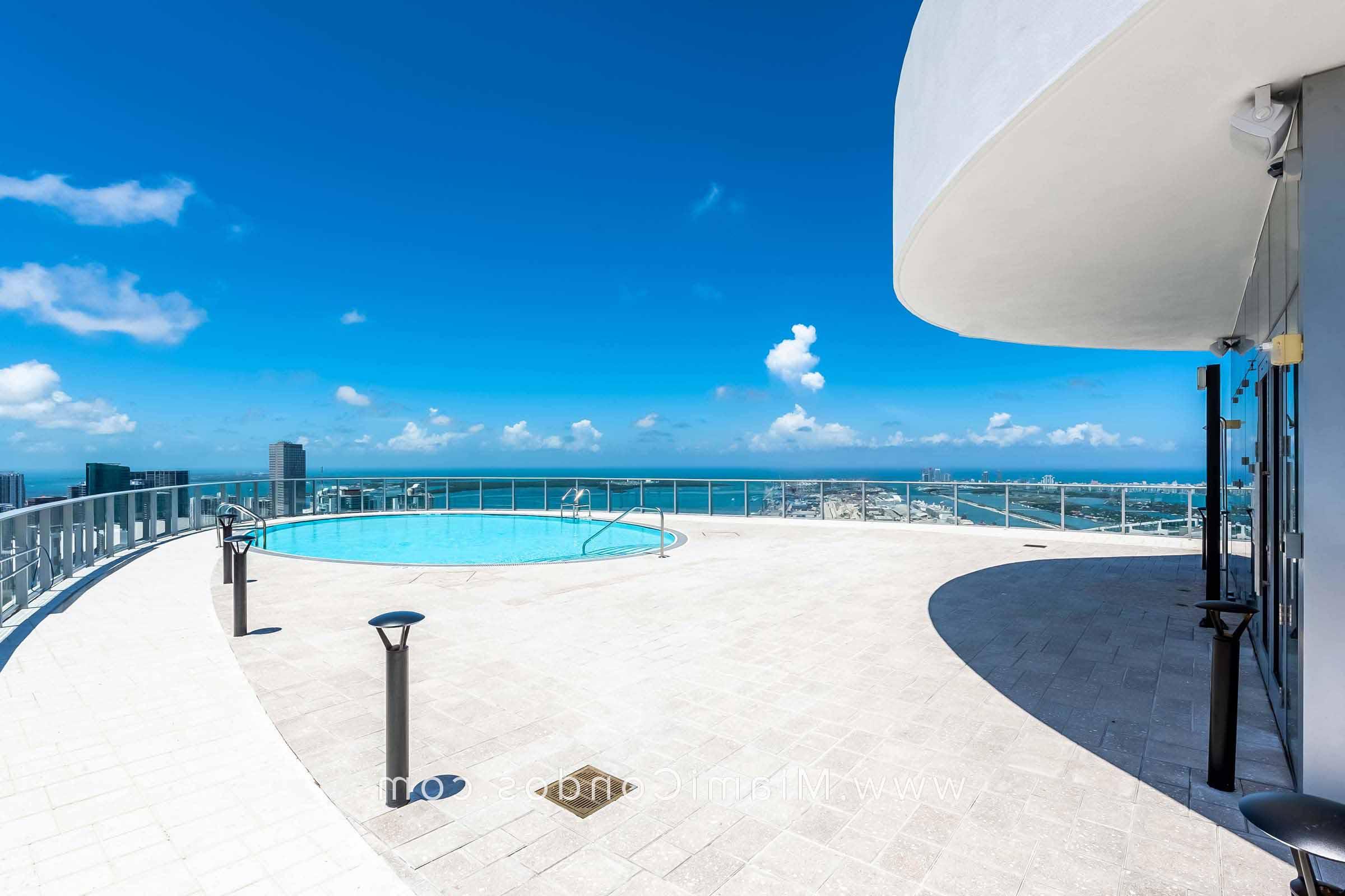 Paramount Miami Rooftop Pool Deck
