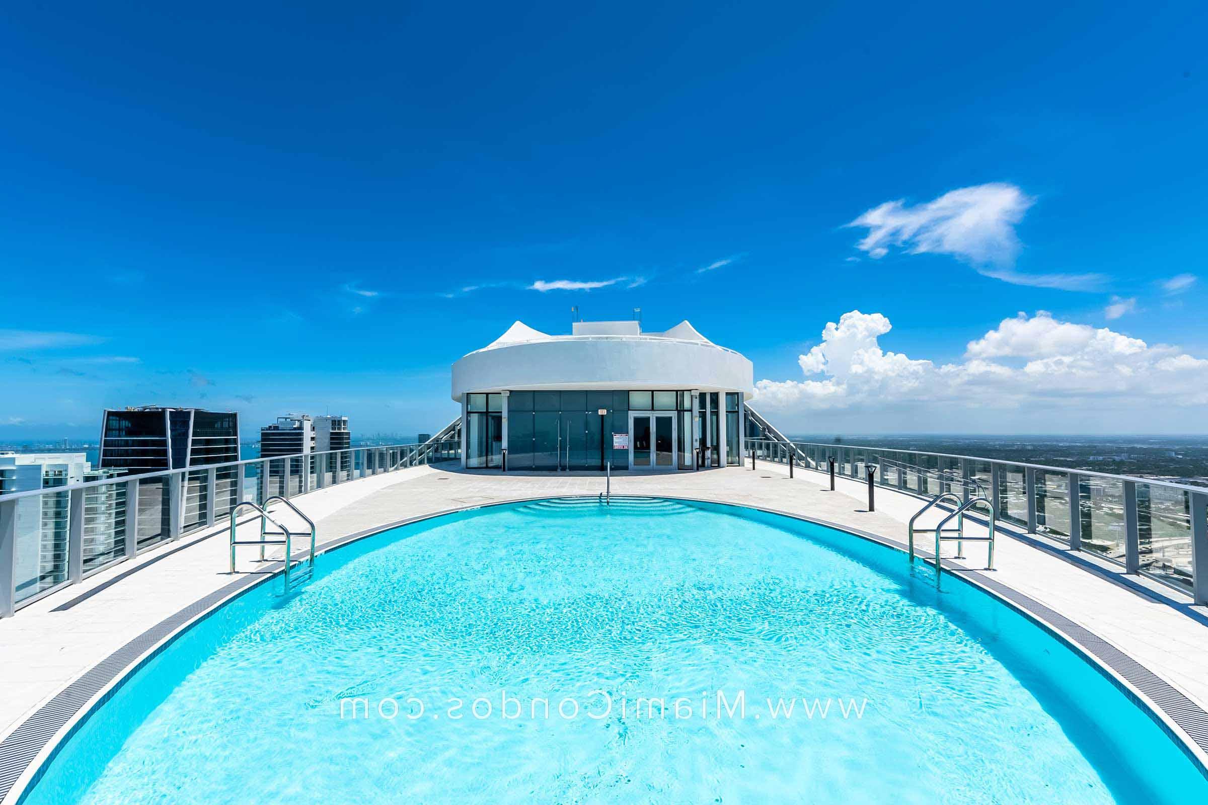 派拉蒙迈阿密屋顶泳池视图