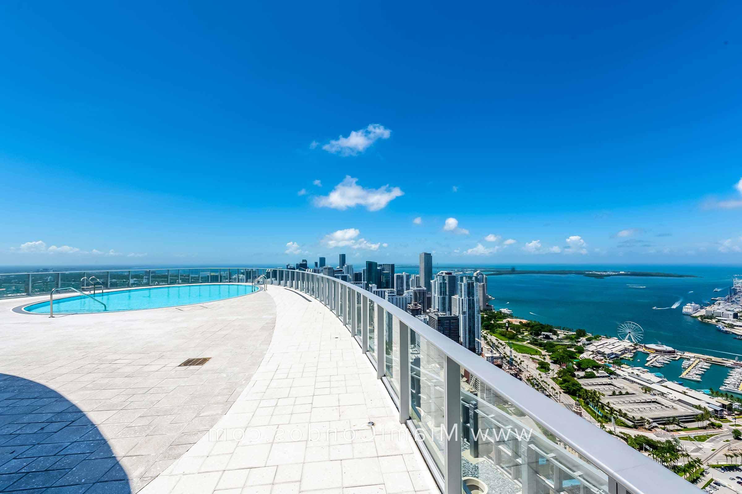 Paramount Miami Worldcenter Rooftop View