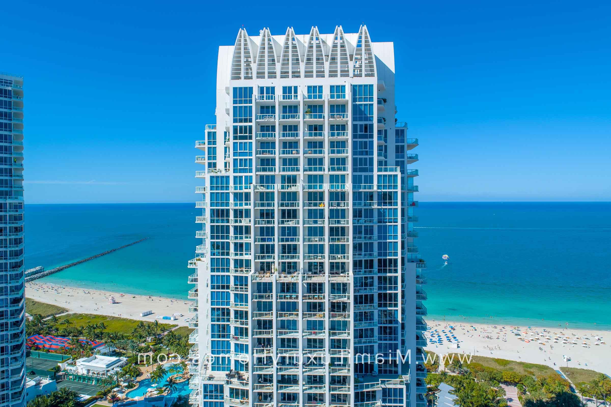 Continuum South Beach North Tower View