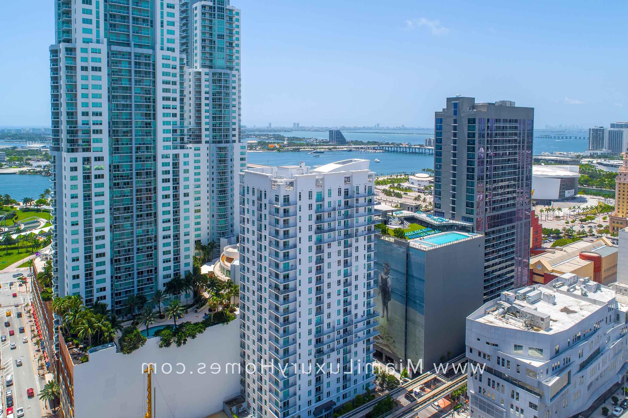 Loft Downtown I Condo Building in Miami