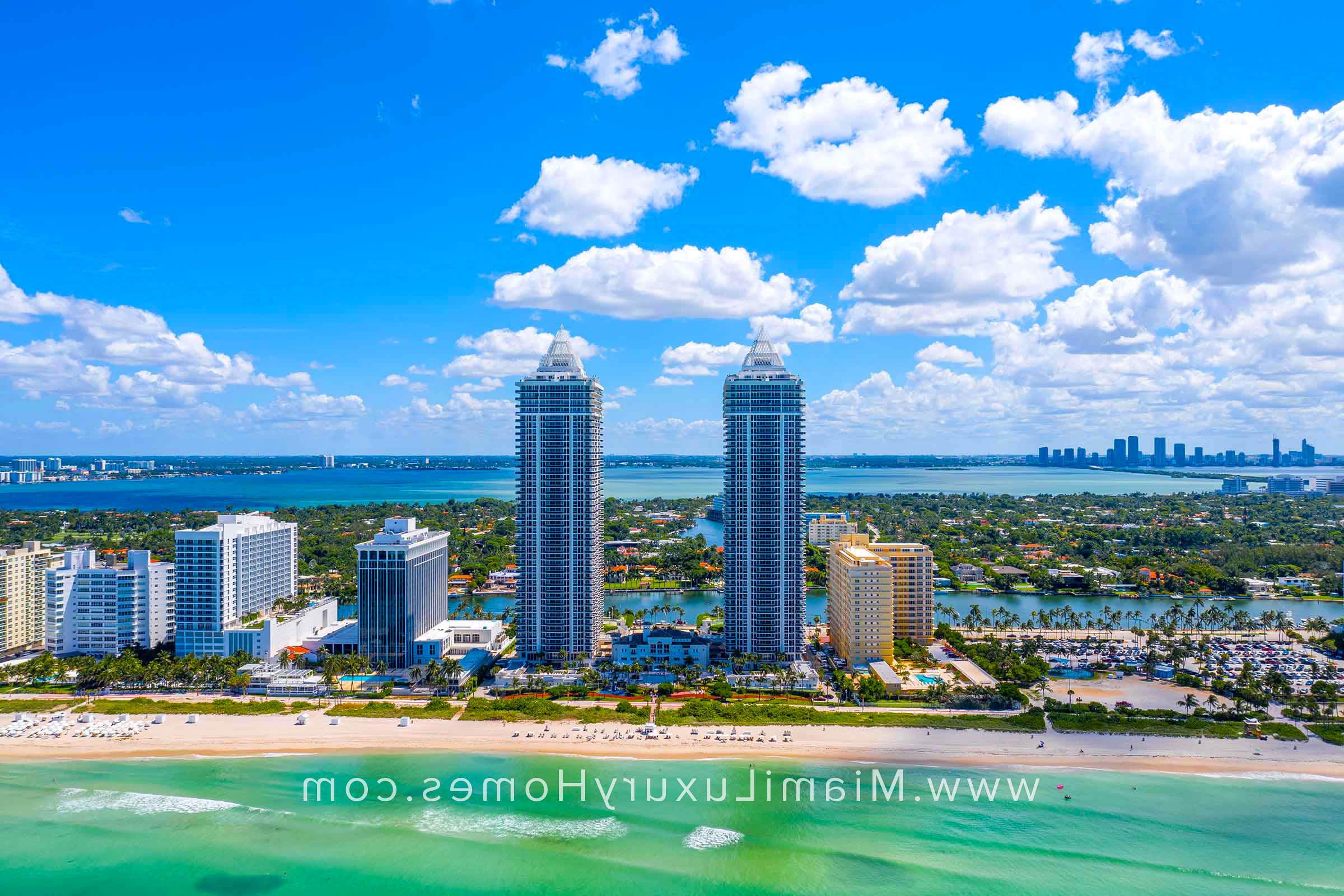 迈阿密海滩的蓝钻公寓大楼